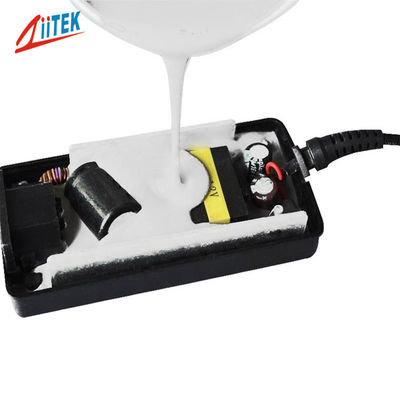 Bianco Color Two Compound 2.8W/m-K Compound di inserimento termico conduttivo per LED e Power Drive Potting