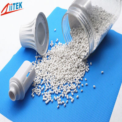 Granuli di nylon conduttori termici a LED pellets forma materiale di conduzione termica di plastica bianca