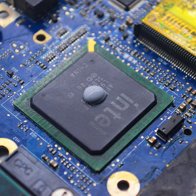 5.6W/mK Grigio grasso termico ossido metallico riempito olio di silicone per CPU di computer