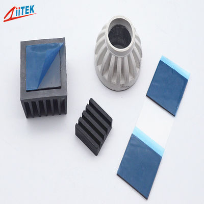 Pad di isolamento termico in silicone personalizzato Riempitore di lacune termiche per parti auto e sigillamento della batteria
