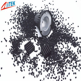 Piu' leggera dell'alluminio, la plastica conduttrice di calore termico per la progettazione di case a LED