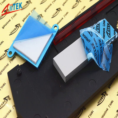 Cuscinetto termico in silicone riempito in ceramica grigio bianco per processori AI Server AI