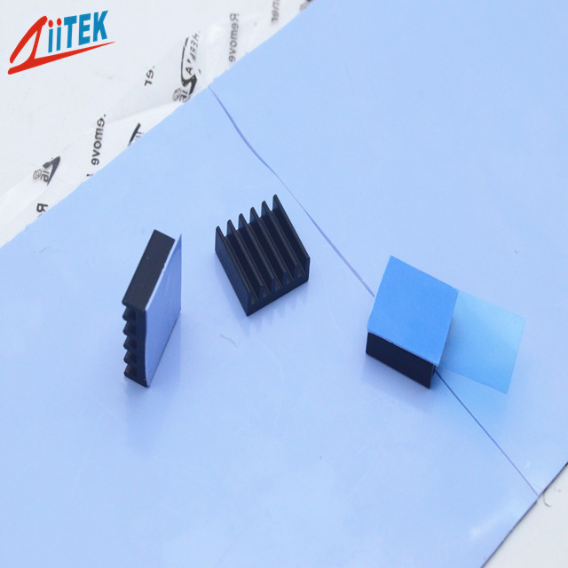 Lampada di soffitto a led in silicone, dissipatore di calore, pad termico, gravità specifica 2,2 G/Cc