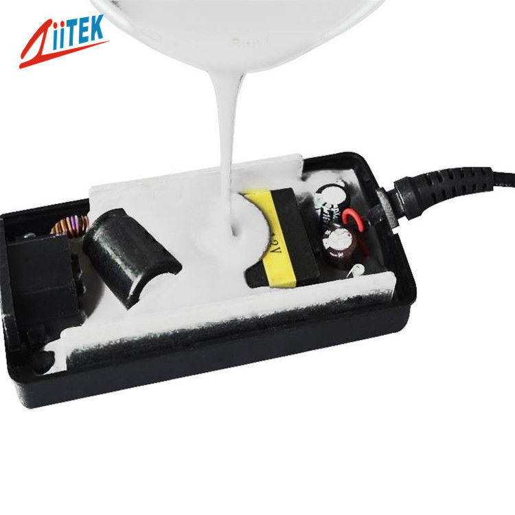 Bianco Color Two Compound 2.8W/m-K Compound di inserimento termico conduttivo per LED e Power Drive Potting