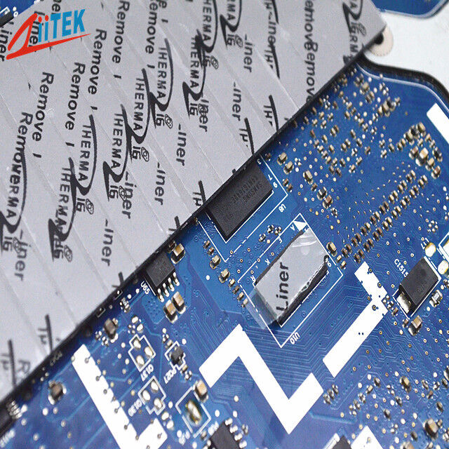 UL And RoHs Certificated High Conductivity 3W Self Adhesive Thermal Gap Pad For Computer CPU/GPU Cooling