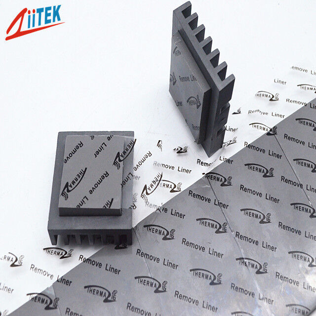Fabbrica in Cina Densità grigio scuro 3,5 g/CM³ Pad conduttivo termico da 40 a 160 ℃ Conduttività 8,0 W per scheda video
