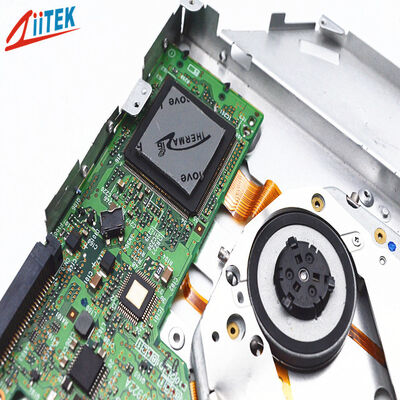 Conforme UL Buone prestazioni di isolamento Cuscinetti riempitivi termicamente conduttivi ultra morbidi per processori AI Server AI