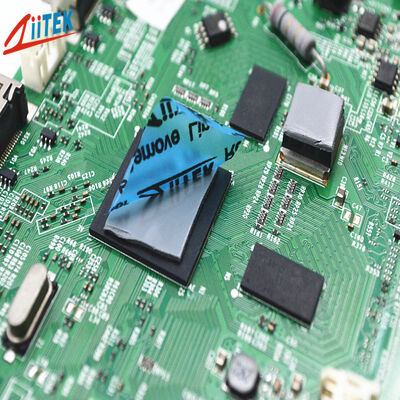 Cuscinetto termico in silicone con interfaccia termica grigia da 5,0 W con proprietà ignifughe per l'elettronica automobilistica e industriale